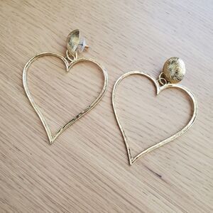 NEW Jessica Butrich Gold Heart Earrings